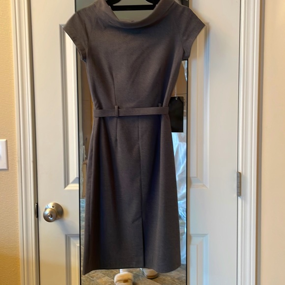Bebe dress with belt - Picture 2 of 3